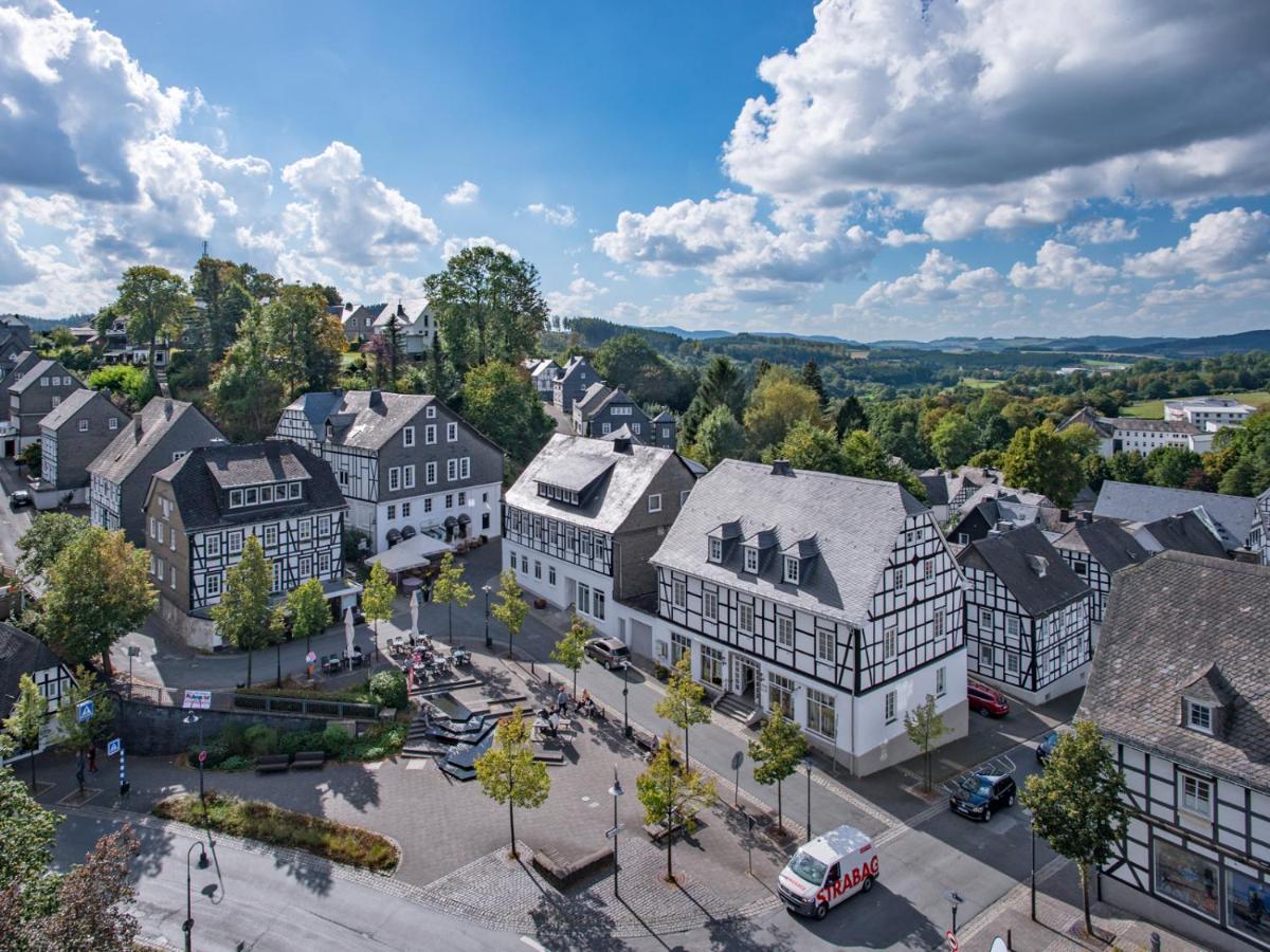 Hotel Zur Fredeburg Schmallenberg Esterno foto